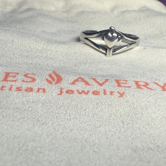 James Avery Cross Heart Ring - Picture 1 of 3